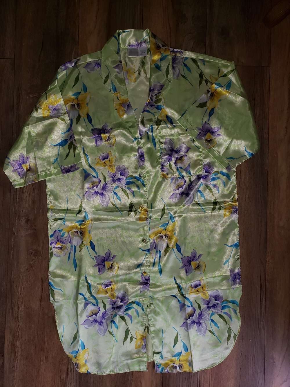 Light Green Floral Satin Chemise with Button Front - M